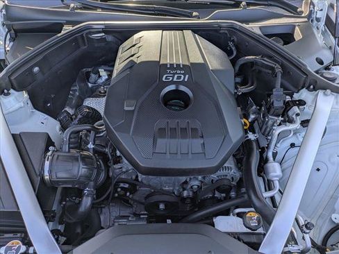 Used 2023 Genesis G70 2.0T RWD image 22