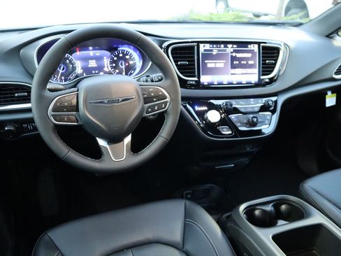 New 2026 Chrysler Voyager LX FWD image 2