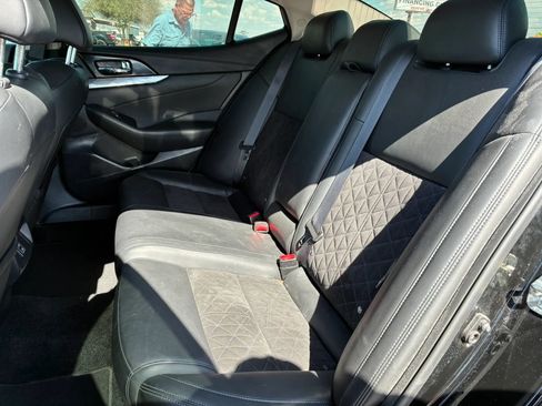 Used 2018 Nissan Maxima SR w/ Midnight Edition FWD image 22