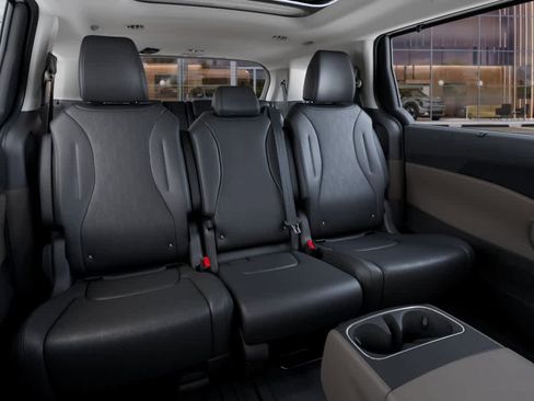 New 2026 Kia Carnival SX FWD image 16