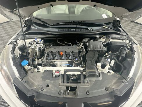 Used 2018 Honda HR-V LX image 30
