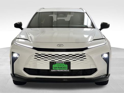 New 2026 Toyota Crown Signia XLE image 5