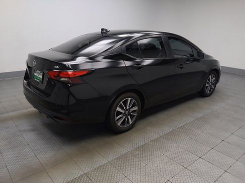Used 2021 Nissan Versa SV FWD image 10