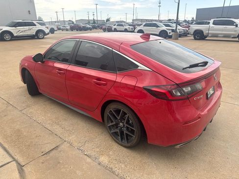 Used 2024 Honda Civic Sport Touring image 5