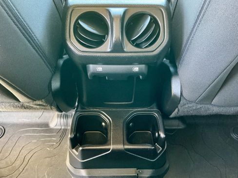 Used 2020 Jeep Gladiator Sport w/ Quick Order Package 24S image 30