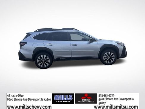 Used 2025 Subaru Outback Limited AWD/4WD image 6