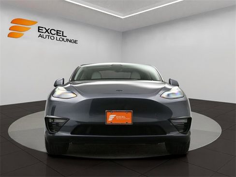 Used 2023 Tesla Model Y Performance image 45