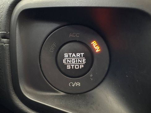 Used 2024 Jeep Wrangler Unlimited Rubicon 4xe AWD/4WD image 24