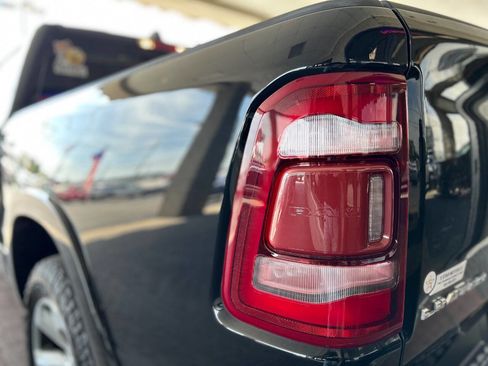 Used 2022 RAM 1500 Limited AWD/4WD image 10