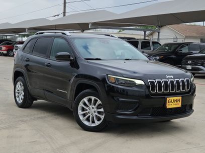 Used 2021 Jeep Cherokee Latitude w/ Mopar Interior Package