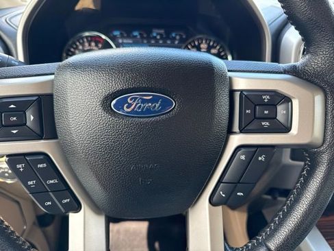 Used 2015 Ford F150 Lariat RWD image 10