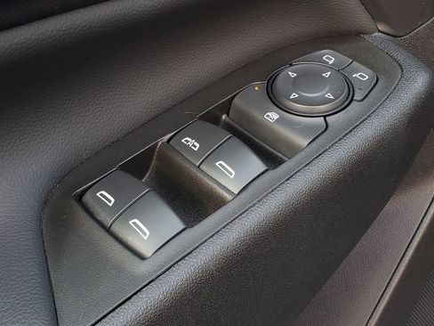 Used 2022 Chevrolet Equinox LT FWD image 8