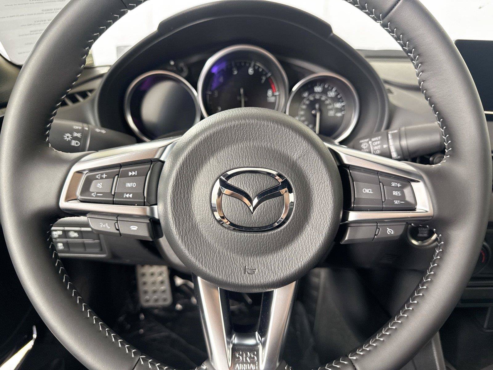 New 2026 MAZDA MX-5 Miata Club w/ Interior Package RWD image 16
