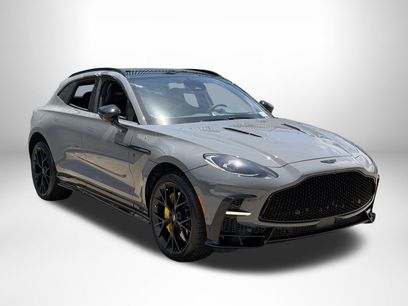 New 2026 Aston Martin DBX 707