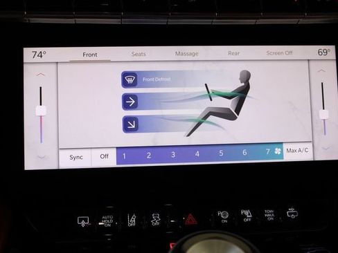 Used 2022 Jeep Grand Wagoneer Series III w/ HD Trailer Tow Package image 25