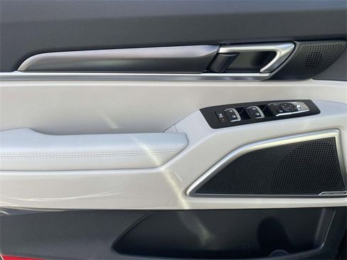 New 2025 Kia Telluride S image 26