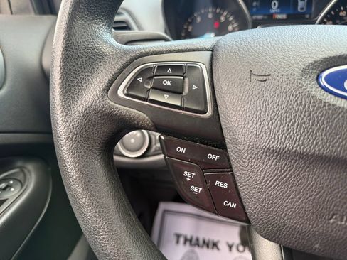 Used 2019 Ford Escape SE FWD image 15
