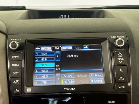 Used 2013 Toyota Sequoia Platinum image 15