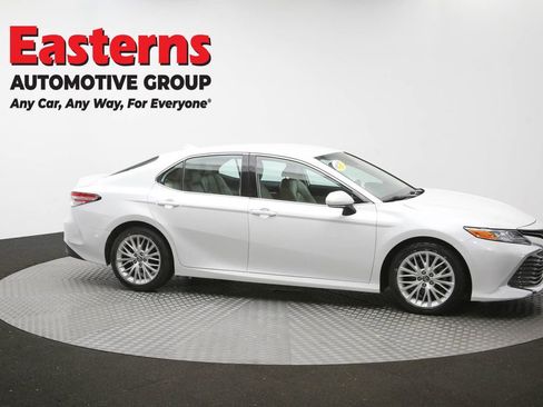 Used 2019 Toyota Camry XLE w/ Carpet Mat Package FWD image 48