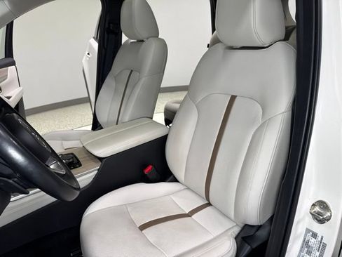 Used 2024 MAZDA CX-90 Plug-In Hybrid w/ Premium Plus AWD/4WD image 18