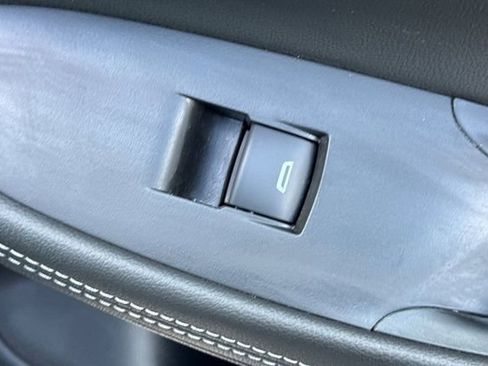 Used 2023 Buick Encore GX Select w/ Sport Touring Package image 22