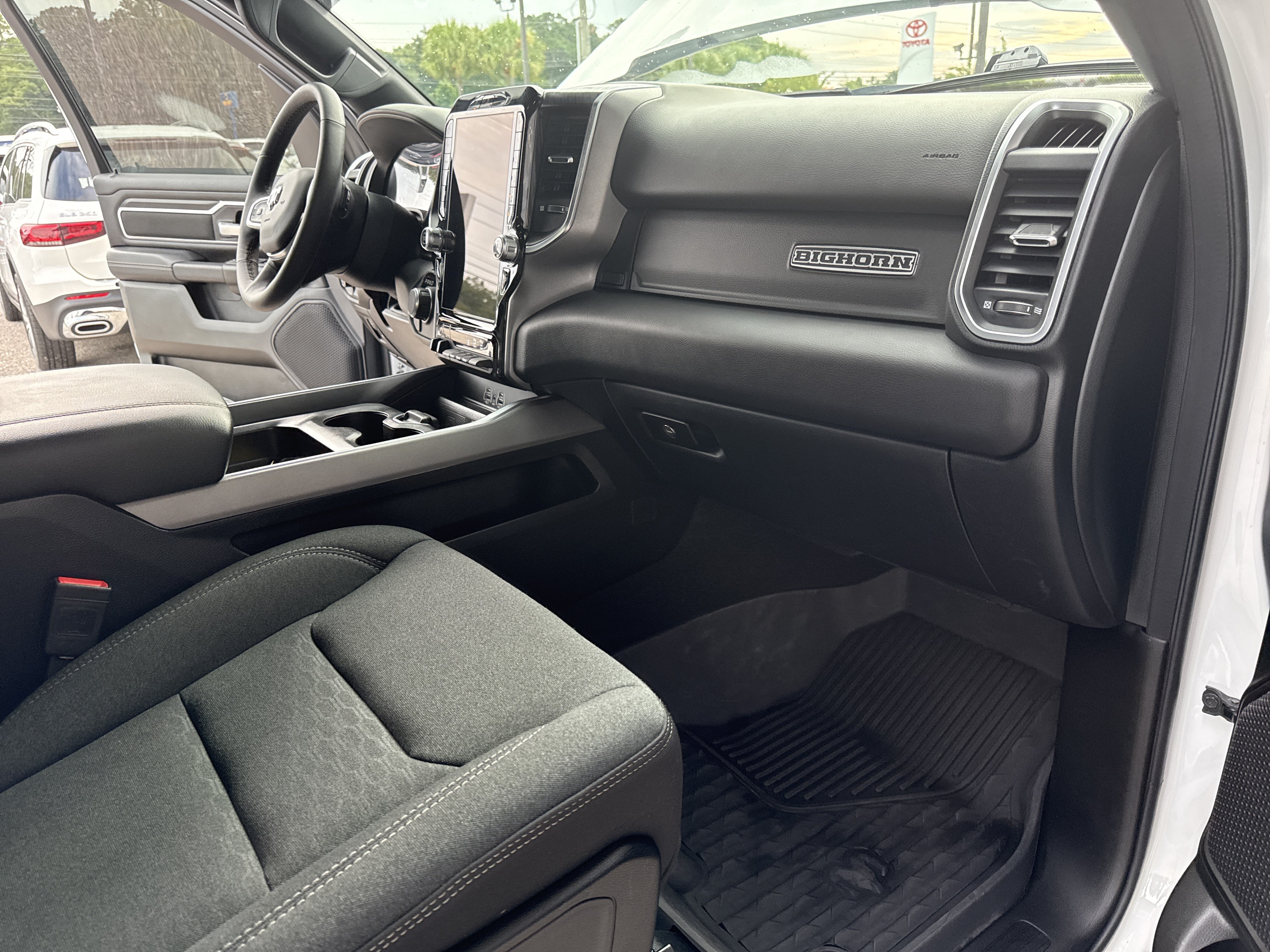 Used 2025 RAM 1500 Big Horn AWD/4WD image 15