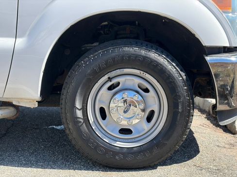 Used 2016 Ford F250 XL w/ Power Equipment Group image 27