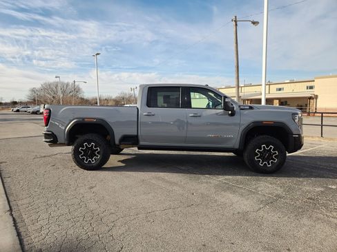 Certified 2024 GMC Sierra 2500 AT4X image 7