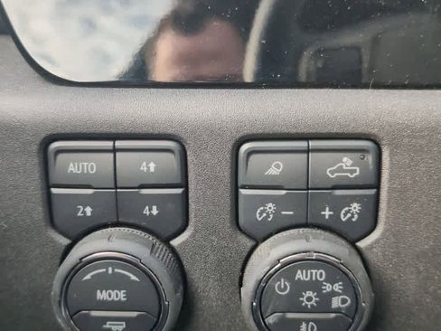 Used 2025 Chevrolet Silverado 3500 LTZ w/ LTZ Plus Package image 5