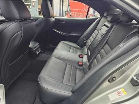 Used 2017 Lexus IS 200t RWD image 11