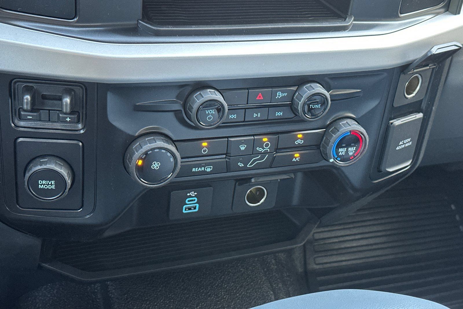 New 2026 Ford F450 XL w/ XL Chrome Package RWD image 18