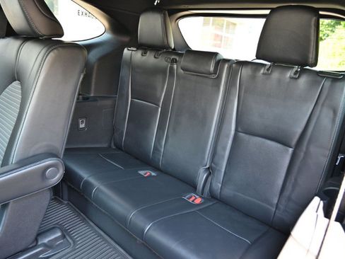 Used 2022 Toyota Highlander XSE AWD/4WD image 18