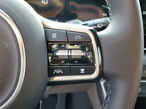 New 2026 Kia Carnival EX image 12