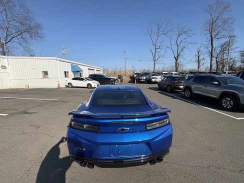 Used 2018 Chevrolet Camaro ZL1 image 9