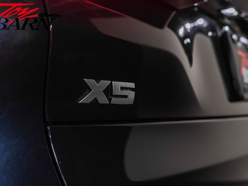 Used 2023 BMW X5 M50i w/ Executive Package image 12
