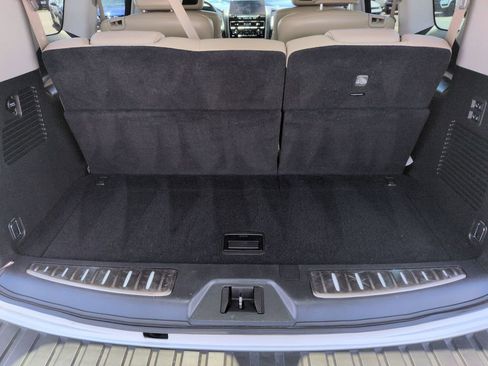 Used 2023 Nissan Armada Platinum w/ Captain's Chairs Package AWD/4WD image 29