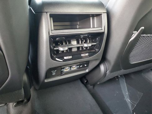 New 2025 Jeep Grand Cherokee Overland w/ Luxury Tech Group IV image 9