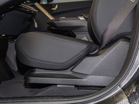 New 2026 BMW iX xDrive60 AWD/4WD image 13