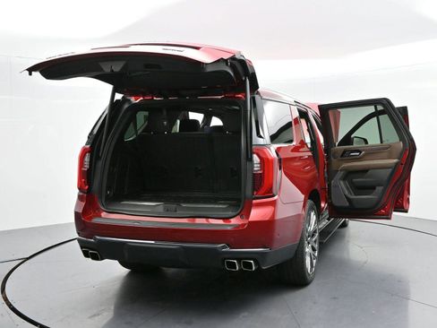 Used 2025 GMC Yukon Denali Ultimate AWD/4WD image 53