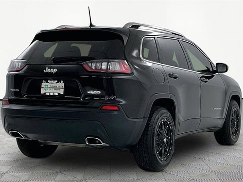 Used 2019 Jeep Cherokee Latitude Plus w/ Comfort/Convenience Group image 6