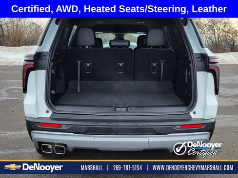 Used 2024 Chevrolet Traverse LT image 26