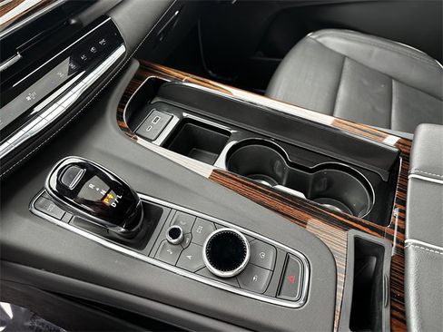 Used 2023 Cadillac Escalade Premium Luxury image 24