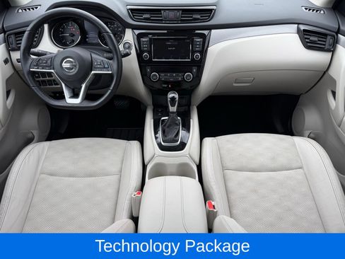 Used 2020 Nissan Rogue Sport SV w/ Technology Package AWD/4WD image 22