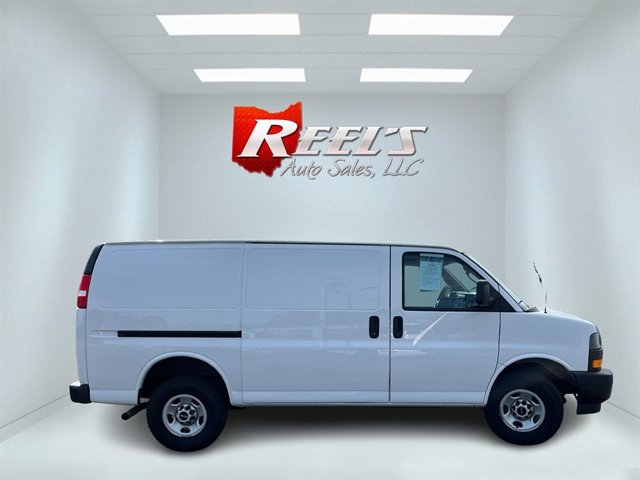 Used 2023 GMC Savana 2500 RWD image 6