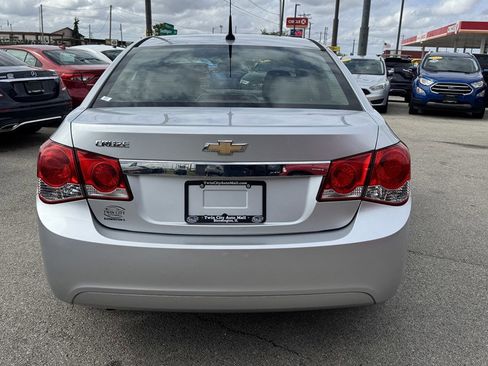 Used 2011 Chevrolet Cruze LS w/ Connectivity Package FWD image 8