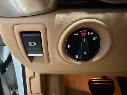 Used 2014 Porsche Cayenne Diesel AWD/4WD image 14