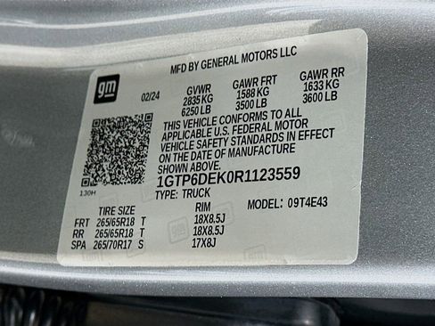 Used 2024 GMC Canyon AT4 w/ Technology Package AWD/4WD image 33