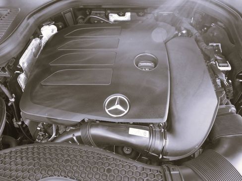 Used 2022 Mercedes-Benz GLC 300 4MATIC image 86