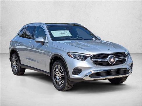 Certified 2026 Mercedes-Benz GLC 300 image 7