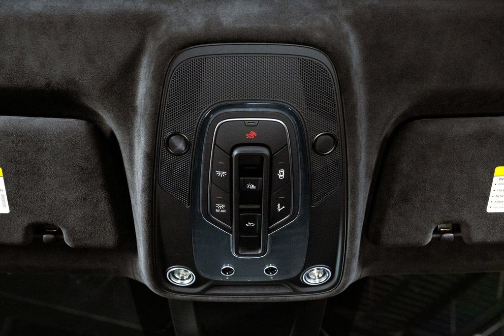 Used 2024 Lamborghini Urus S AWD/4WD image 40